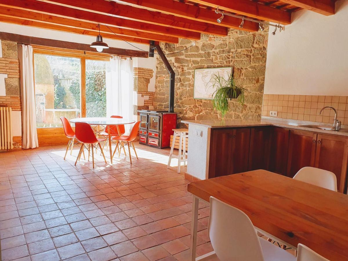 Auro Blanc- Allotjament Turistic Santa María de Corcó Exteriör bild